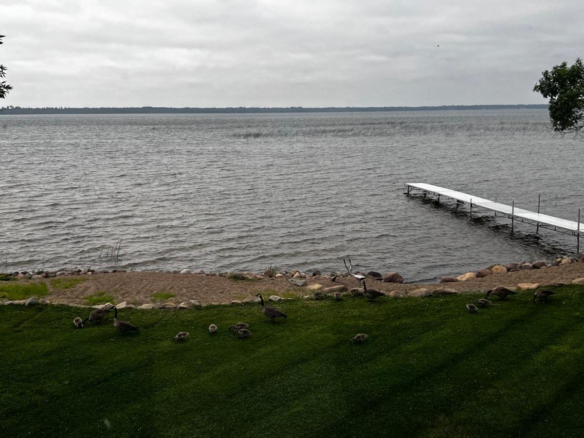 Life Is Good Lodge Lakefront With Sandy Beach Brainerd Exterior photo